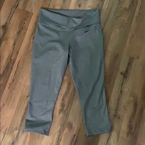 Nike Dri-Fit cropped leggings